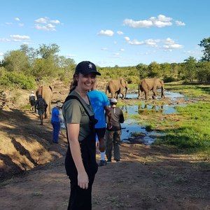 Meet your Posher, Hayley